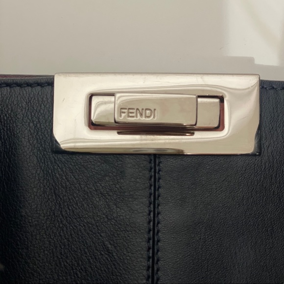 ‼️SOLD OUT ‼️AUTHENTIC! FENDI Peekaboo Shoulder Bag Leather - Picture 9 of 11